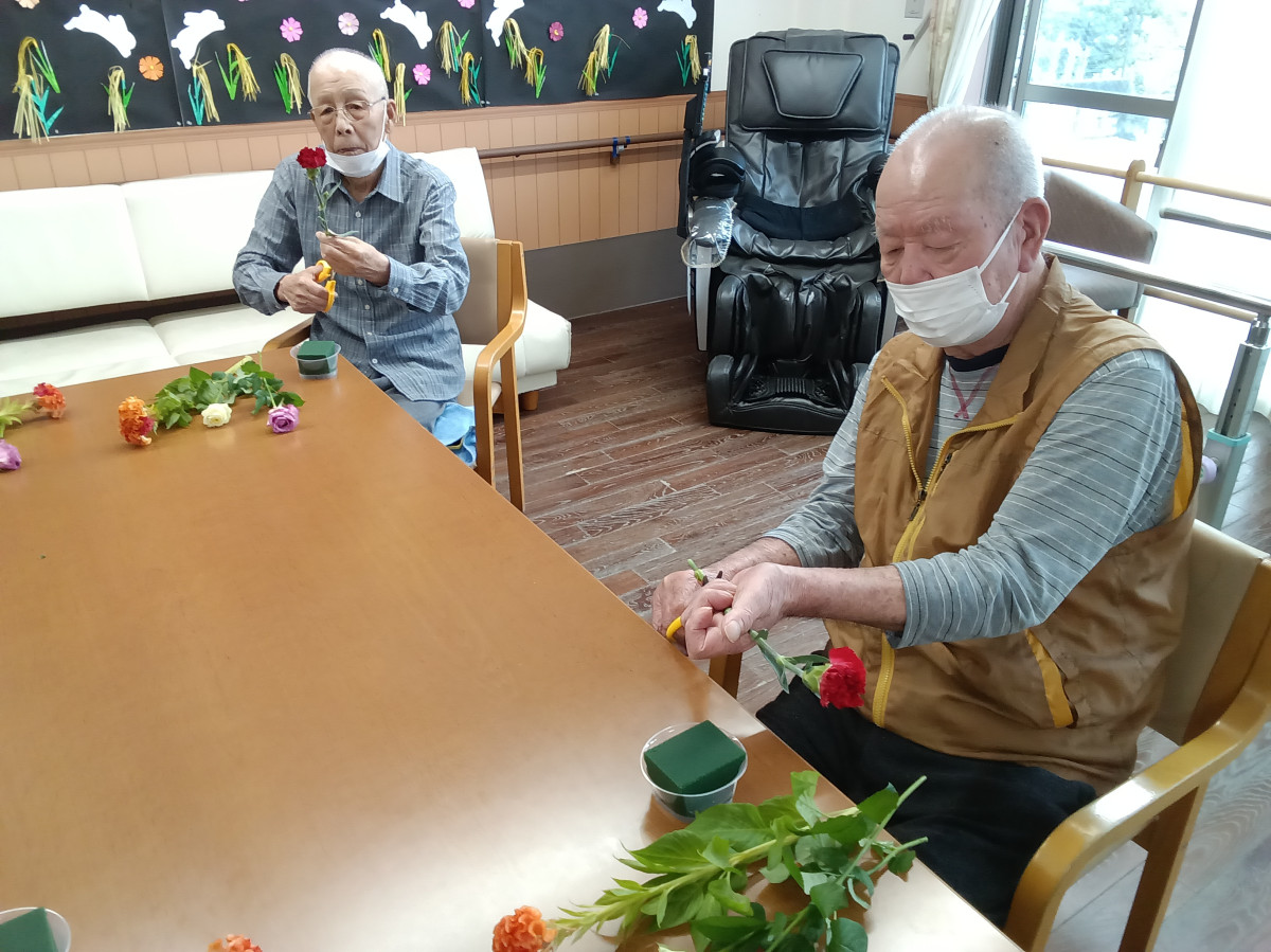 フラワー＆バリスタカフェ！｜スタッフブログ｜ALSOK介護株式会社