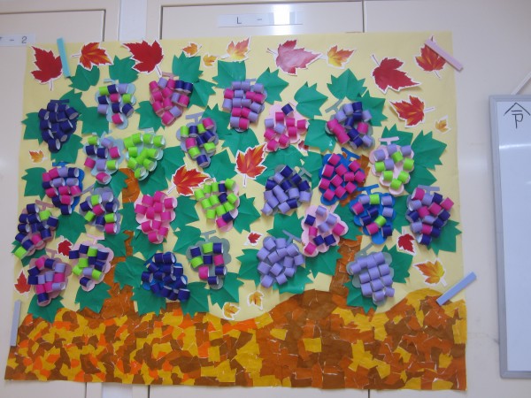 折り紙　ぶどう　夏壁面