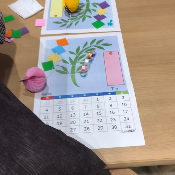 7月カレンダー制作 アミカの郷亀有 スタッフブログ ａｌｓｏｋ介護株式会社