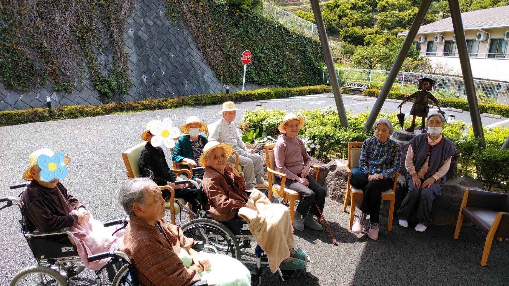 外気浴日和 |スタッフブログ|ALSOK介護株式会社