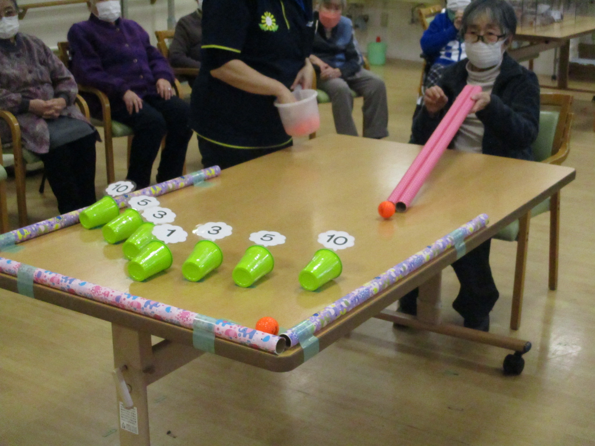 今日の運動レクリエーションは『ホールインワン』です！｜スタッフ