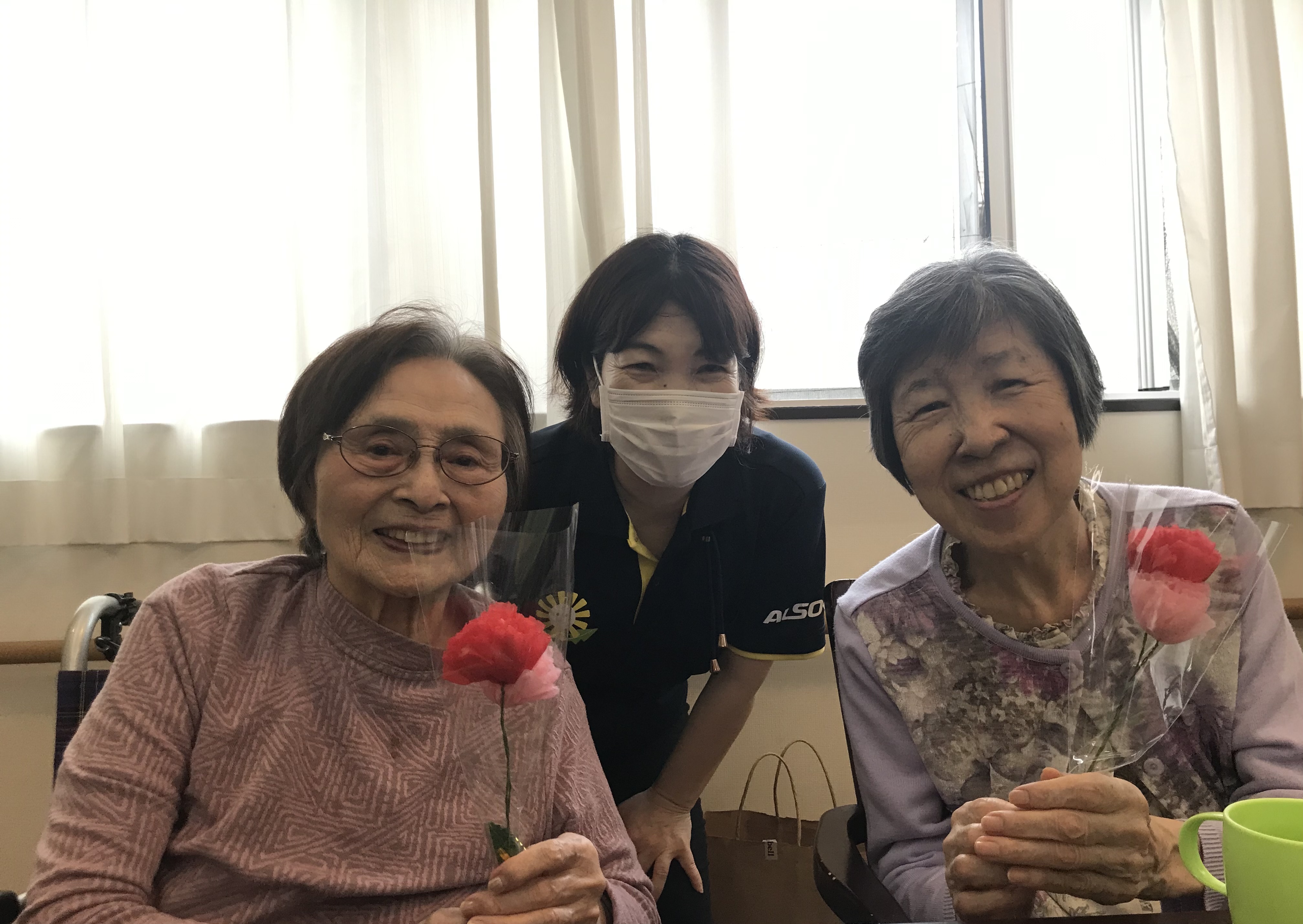 母の日いつもありがとう♡｜スタッフブログ｜ALSOK介護株式会社