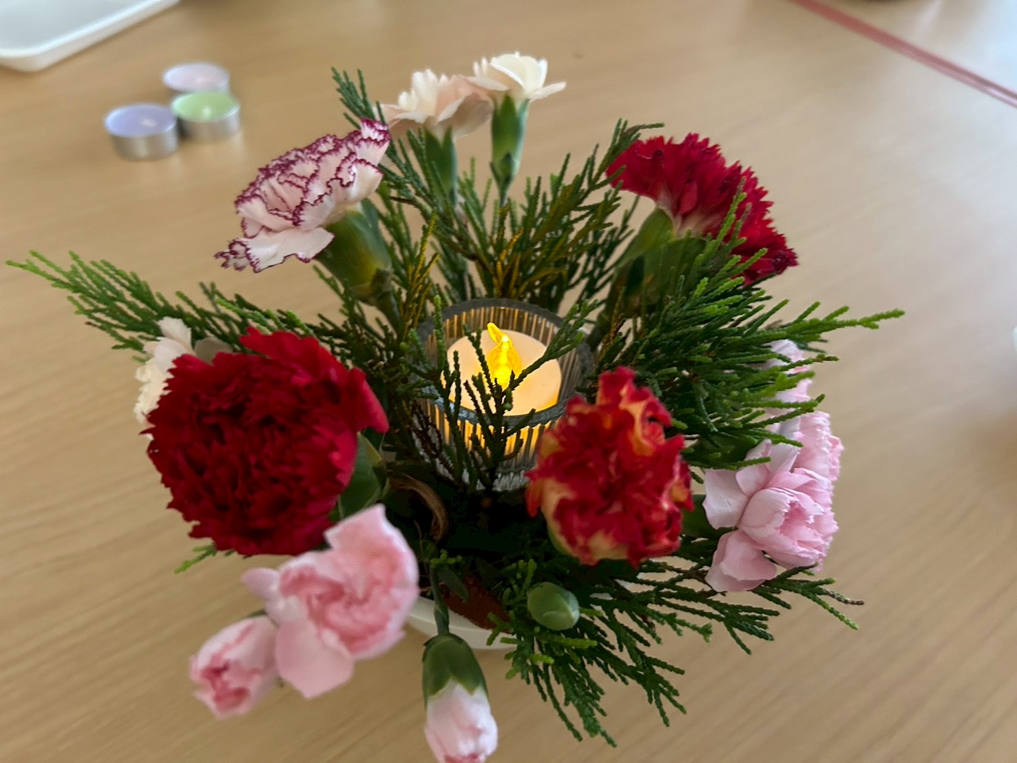 クリスマスフラワーアレンジメント｜スタッフブログ｜ALSOK介護
