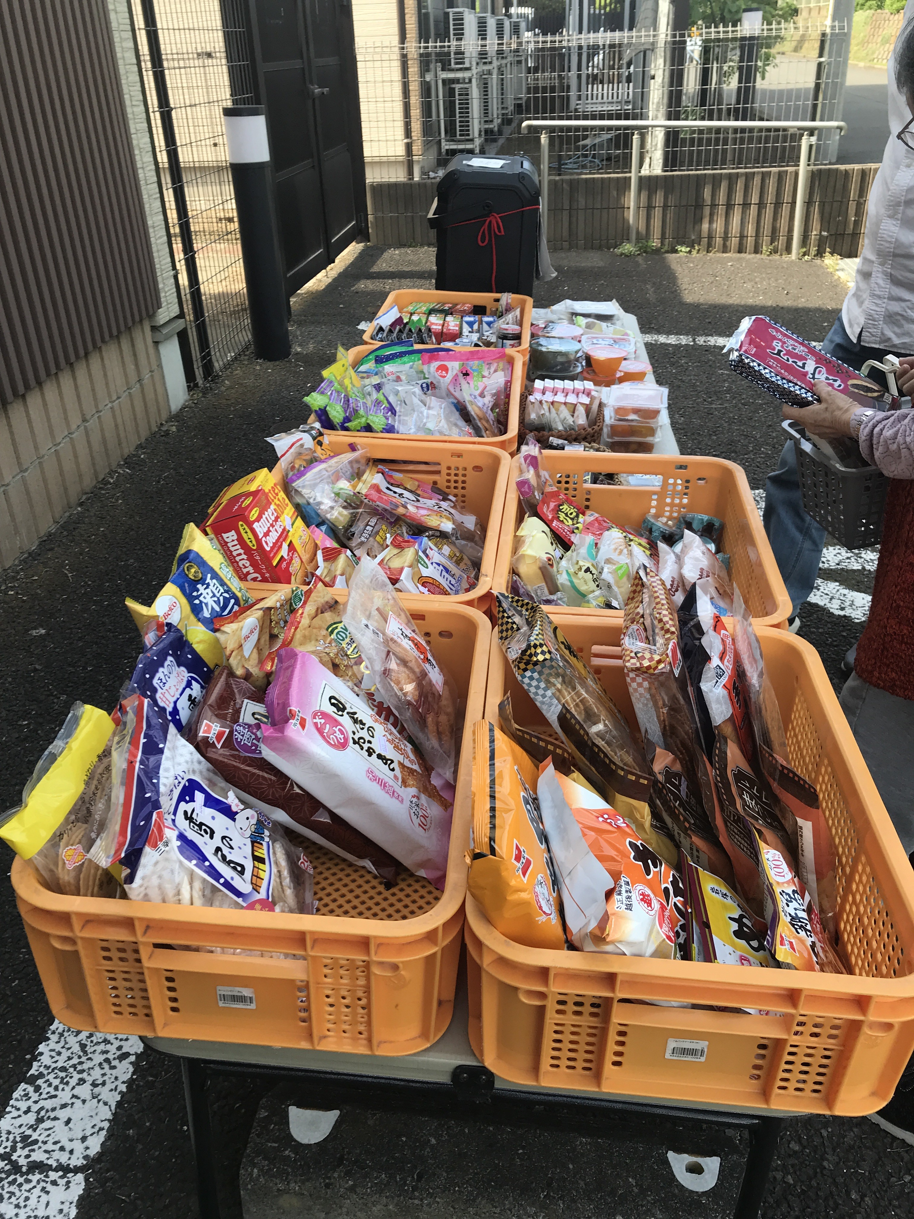 介護用品6点まとめ売り かなやさ移動販売でお買い物♪｜スタッフブログ｜ALSOK介護株式会社