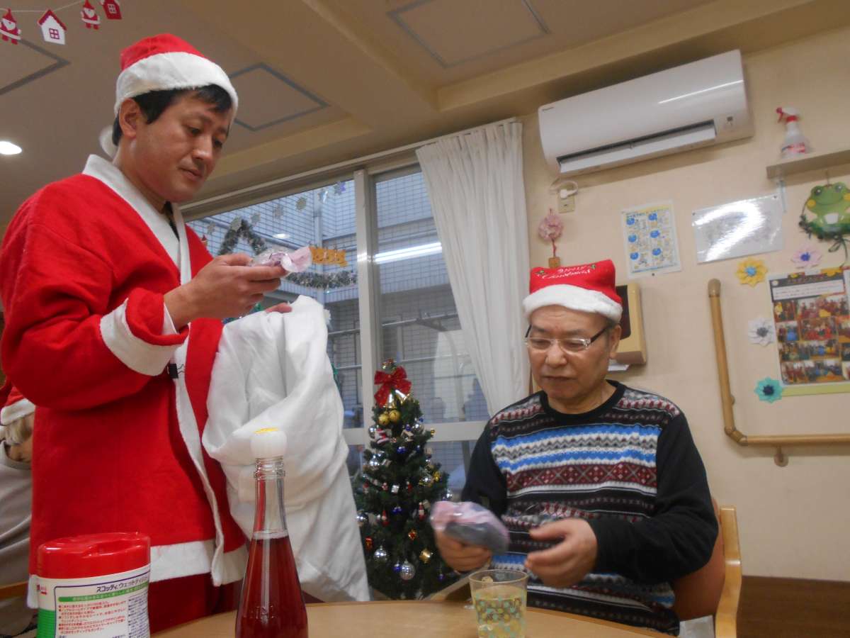 クリスマスパーティー グループホームみんなの家 花畑一丁目 スタッフブログ ａｌｓｏｋ介護株式会社