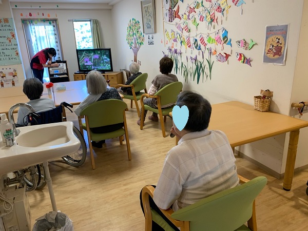 6A52665A-6F98-4CEB-97EC-A2337D81D666